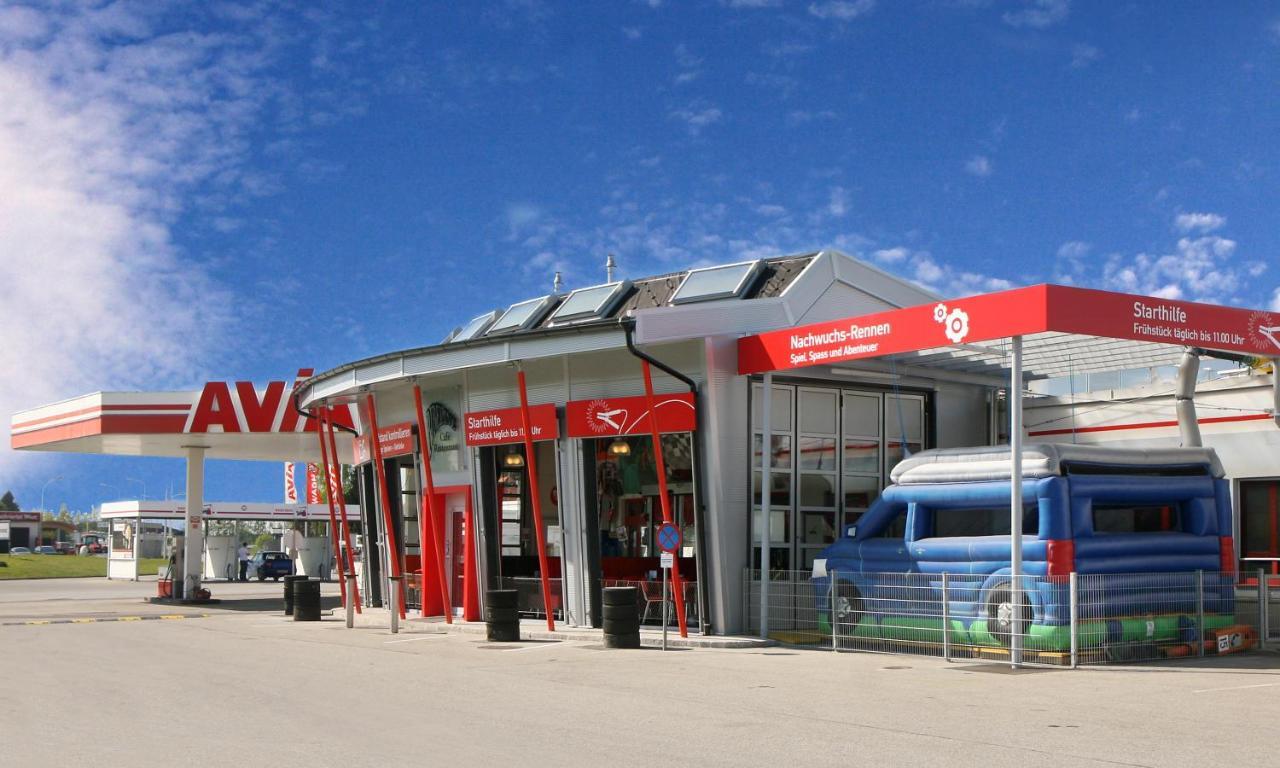 Fairsleep Avia Motel Gmuend Экстерьер фото
